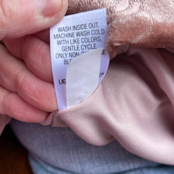 Candie's Size Med Crushed Velvet Type  Lined Dress- Patterned Roses - Picture 7 of 7